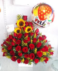 Arreglo Floral Amor Eterno -cumplea帽os